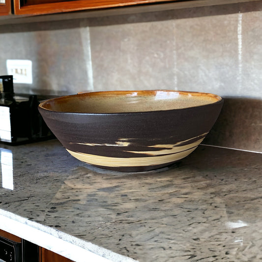 Elegant Black & Gold Agateware Pottery Bowl: Large Serving Centerpiece for Stylish Entertaining