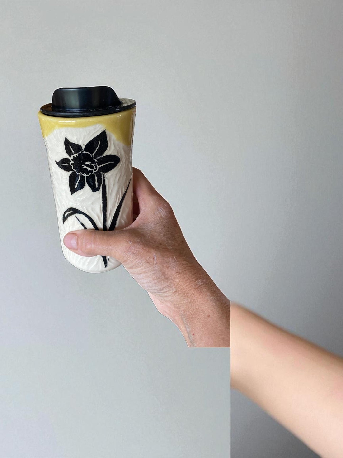 Handcrafted Porcelain Travel Mug with Carved Daffodil Design and Locking Lid - Perfect Commuter Gift