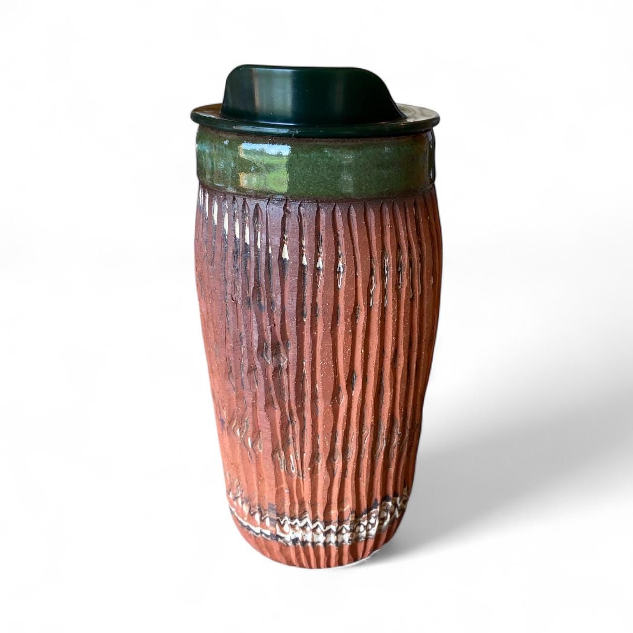 Handcrafted Agateware Forest Green Travel Mug: Fluted Stoneware Pottery for Coffee Lovers