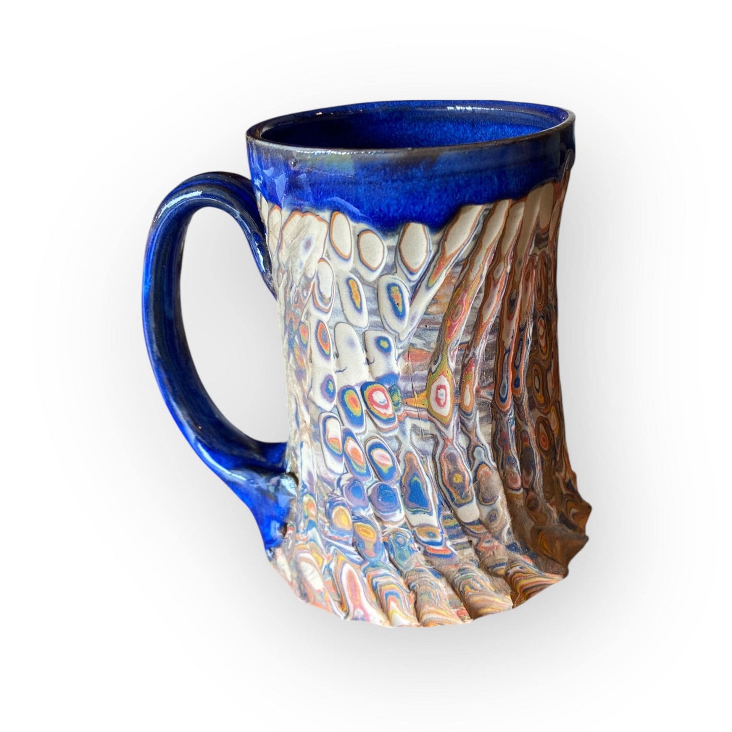 Handcrafted Agateware Stoneware Travel Mug: Fluted Pottery Coffee Cup with Blue Accents