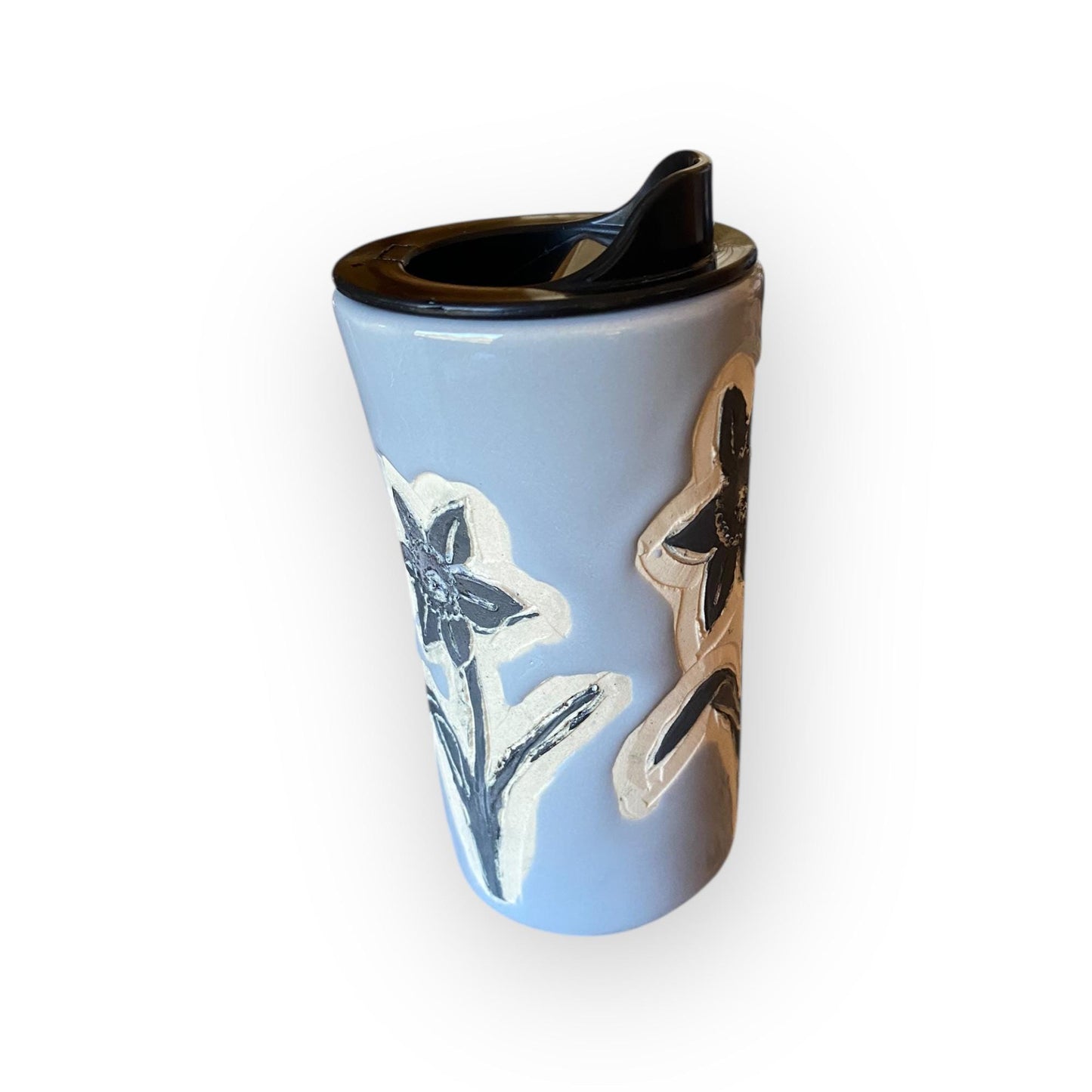 Handmade Travel Mug with Carved Daffodil Flower Design – 16 oz Stoneware Ceramic with BPA-Free Locking Lid | Artisan Coffee & Tea Cup