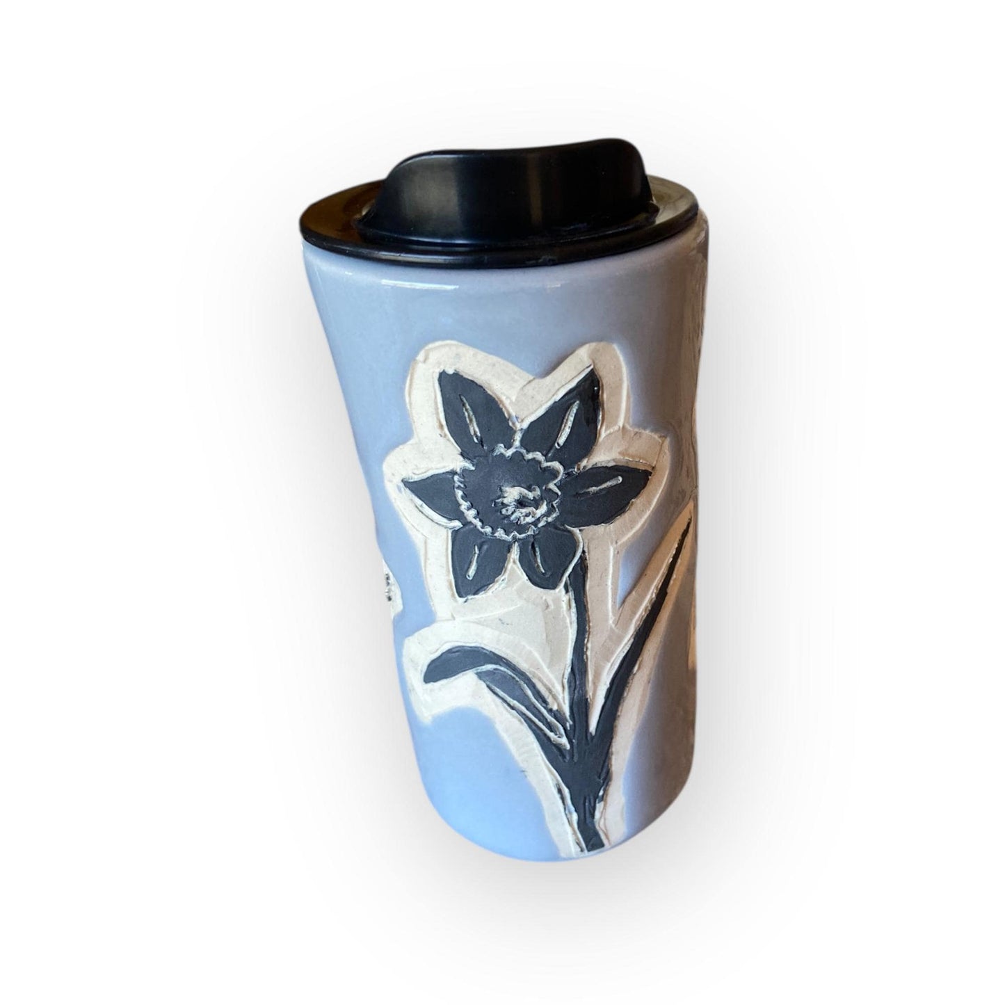 Handmade Travel Mug with Carved Daffodil Flower Design – 16 oz Stoneware Ceramic with BPA-Free Locking Lid | Artisan Coffee & Tea Cup