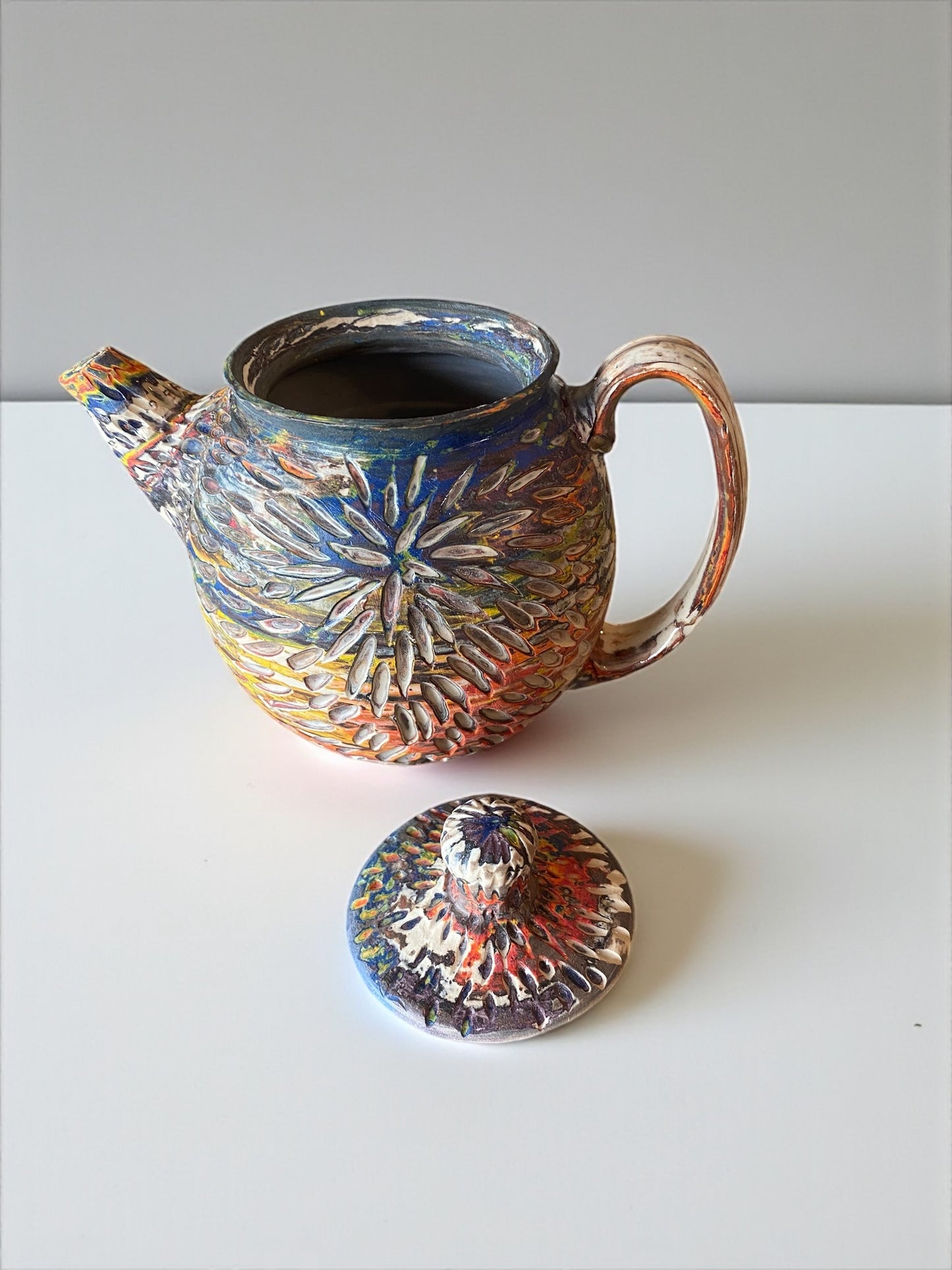 Neriage Teapot - 2.5 Cup Capacity