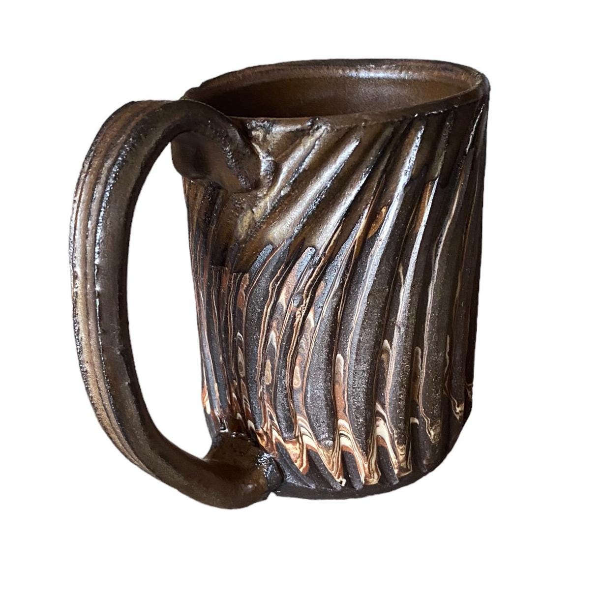 Red and Black Carved Agateware 12-Ounce Coffee or Tea Mug: Handcrafted Elegance for Your Morning Brew (B-9)