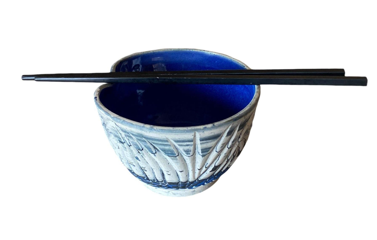 Small Agateware Rice or Noodle Bowl with Coordinating Chopsticks: Stylish Dining Essentials for Your Asian Cuisine