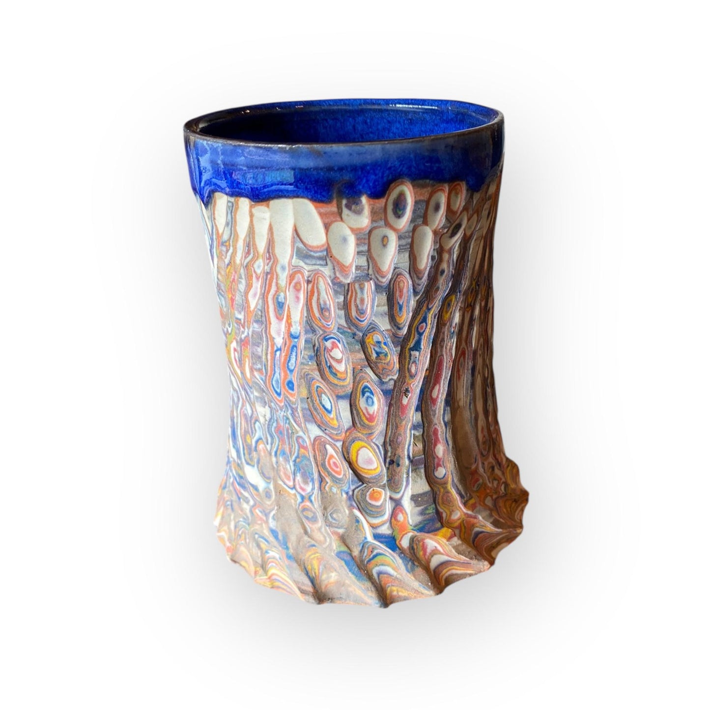 Handcrafted Agateware Stoneware Travel Mug: Fluted Pottery Coffee Cup with Blue Accents