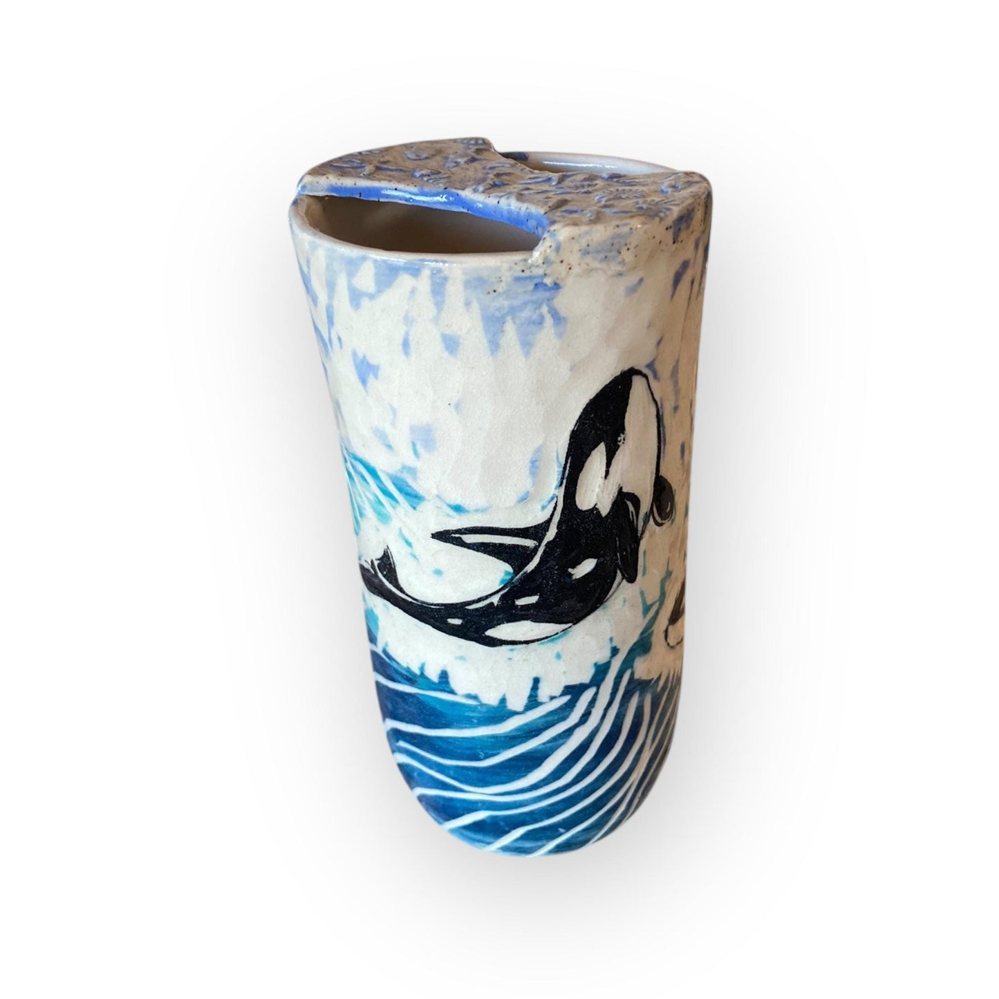 Plastic-Free Orca Themed Ceramic Travel Mug – 16 oz Handmade Stoneware Tumbler with Attached Lid  | Eco-Friendly Pottery Cup