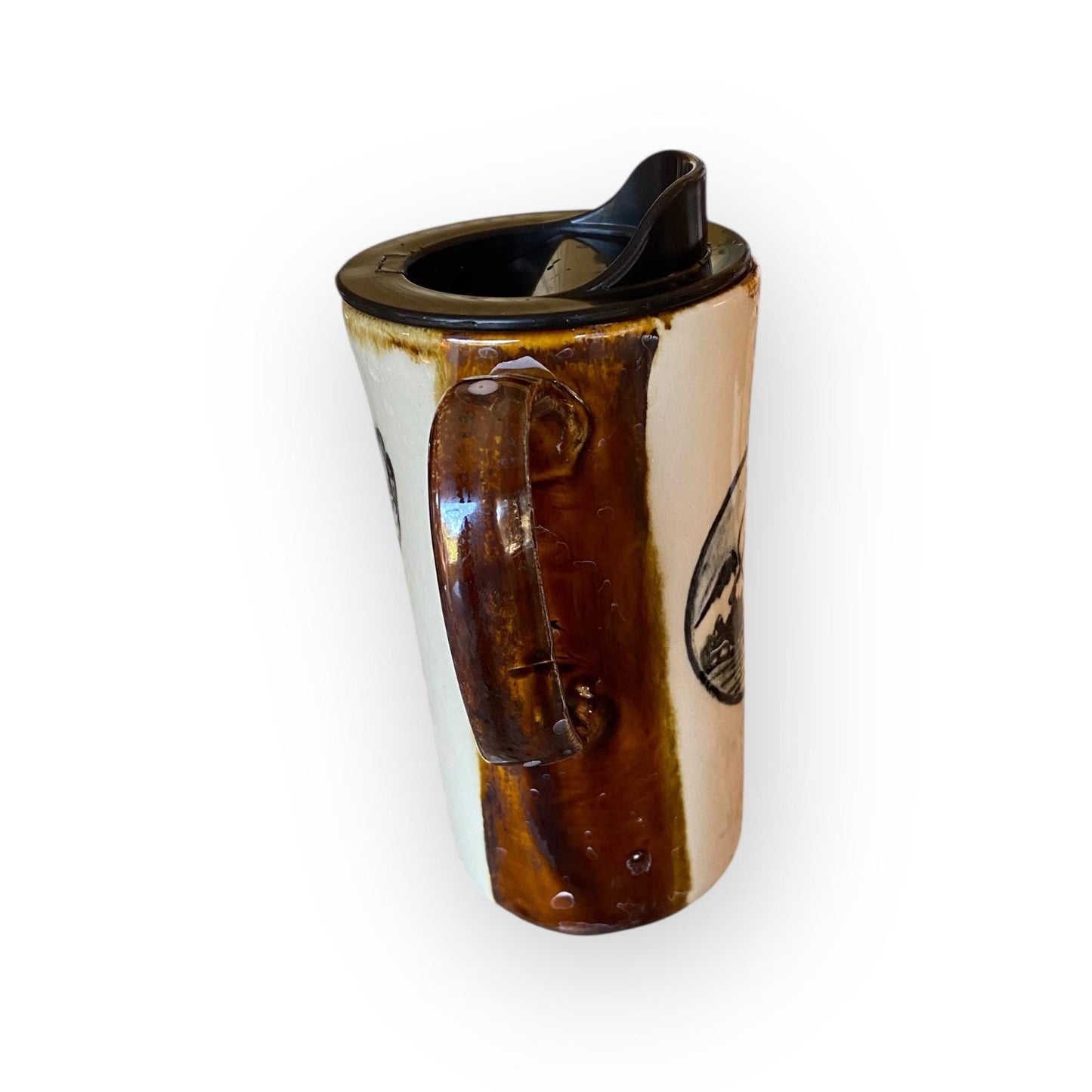 Handmade Bass Travel Mug – 16 oz Ceramic Coffee Cup with BPA-Free Locking Lid | Silkscreened Fish Design | Artisan Pottery Mug for Anglers