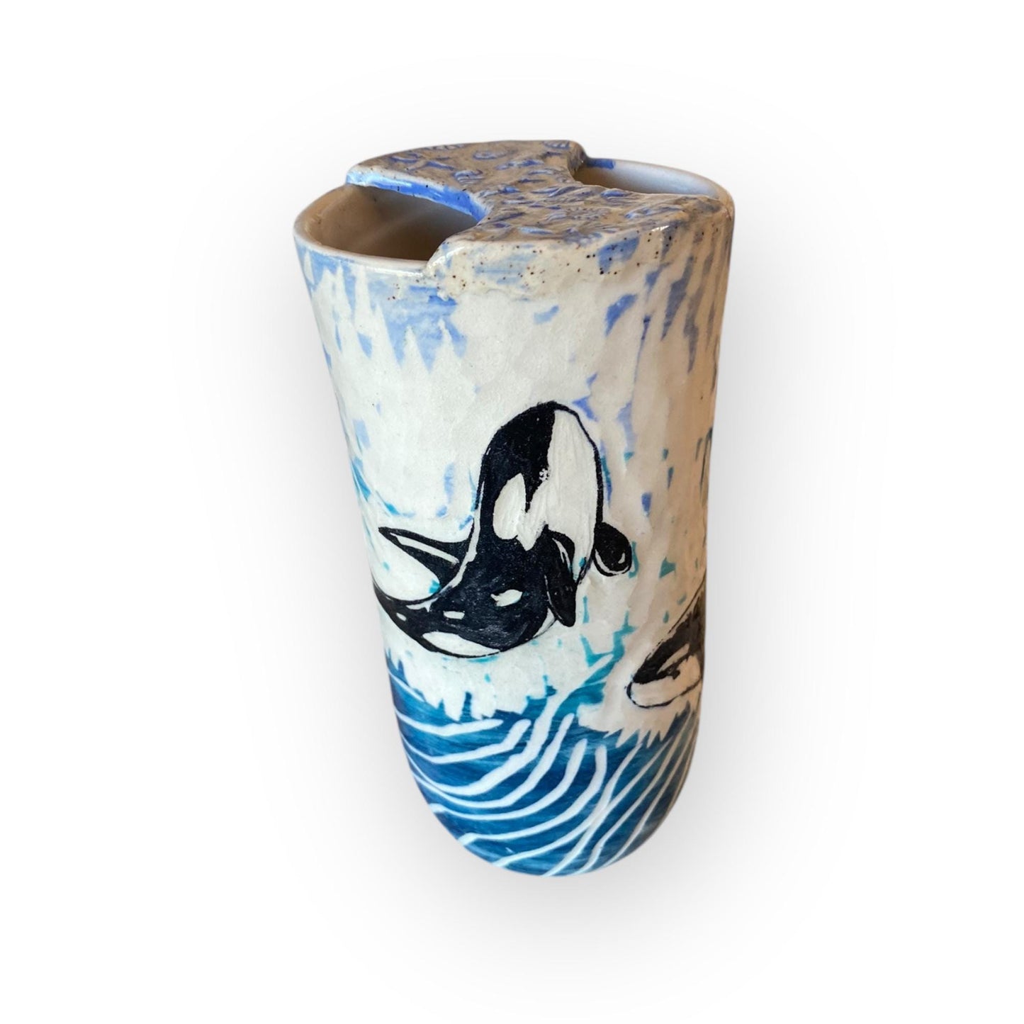 Plastic-Free Orca Themed Ceramic Travel Mug – 16 oz Handmade Stoneware Tumbler with Attached Lid  | Eco-Friendly Pottery Cup