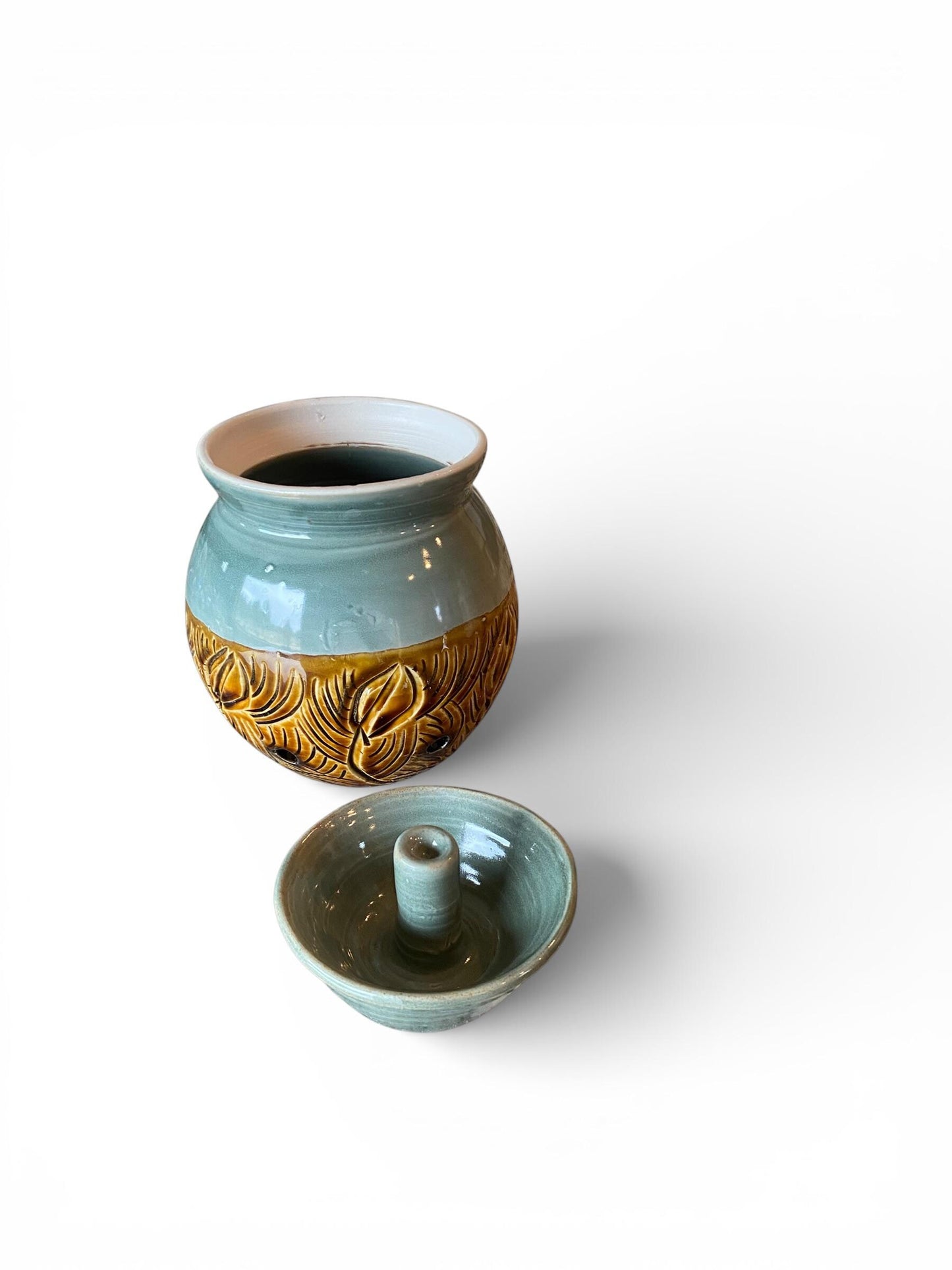 Handmade Garlic Keeper Jar – Porcelain Ceramic Garlic Storage – Wheel Thrown Jar – Ventilated Pottery Kitchen Crock