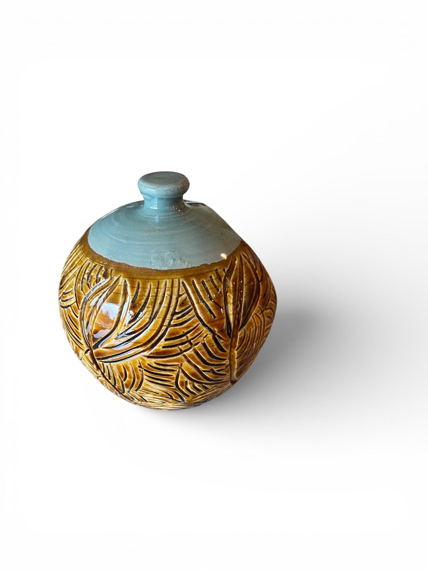 Handcrafted Ceramic Salt Cellar: Modern Stoneware Dish with Olive Wood Spoon for Kitchen & Dining